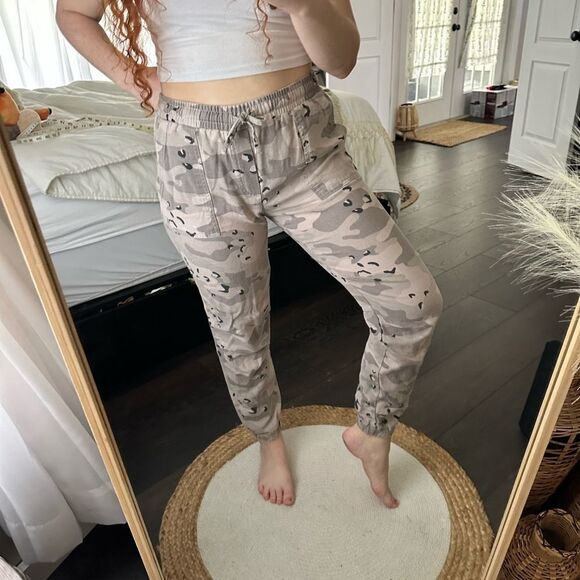 Monrow Women’s Small Camo Jogger Pants - Picture 1 of 8